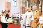 Örömünnepre gyűltek össze Körmenden a Szent Erzsébet templomban a hívek és az egyházmegye papjai